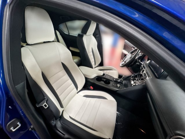 Used 2022 Lexus IS 350 F Sport w/ Navigation Package RWD image 27