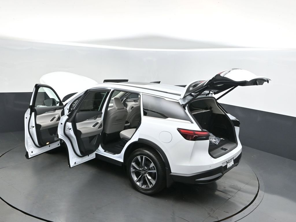 Used 2026 INFINITI QX60 Pure w/ Cargo Package image 2