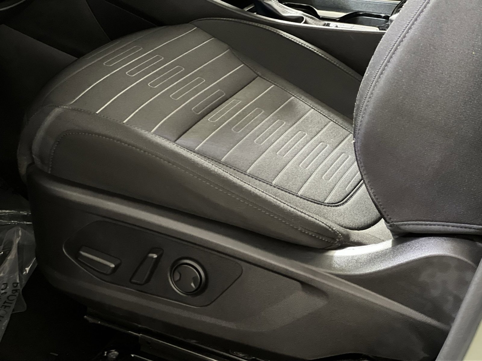 Used 2022 Hyundai Santa Cruz SEL w/ Activity Package image 12