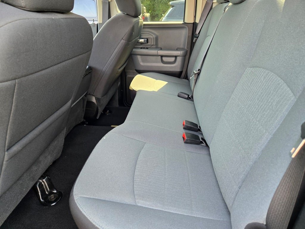 Used 2024 RAM 1500 Classic SLT AWD/4WD image 17