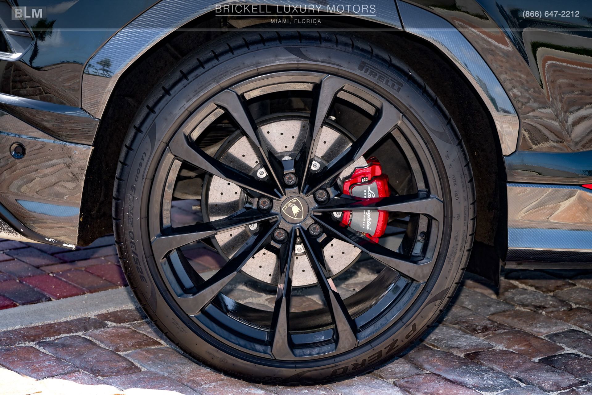 Used 2020 Lamborghini Urus image 45