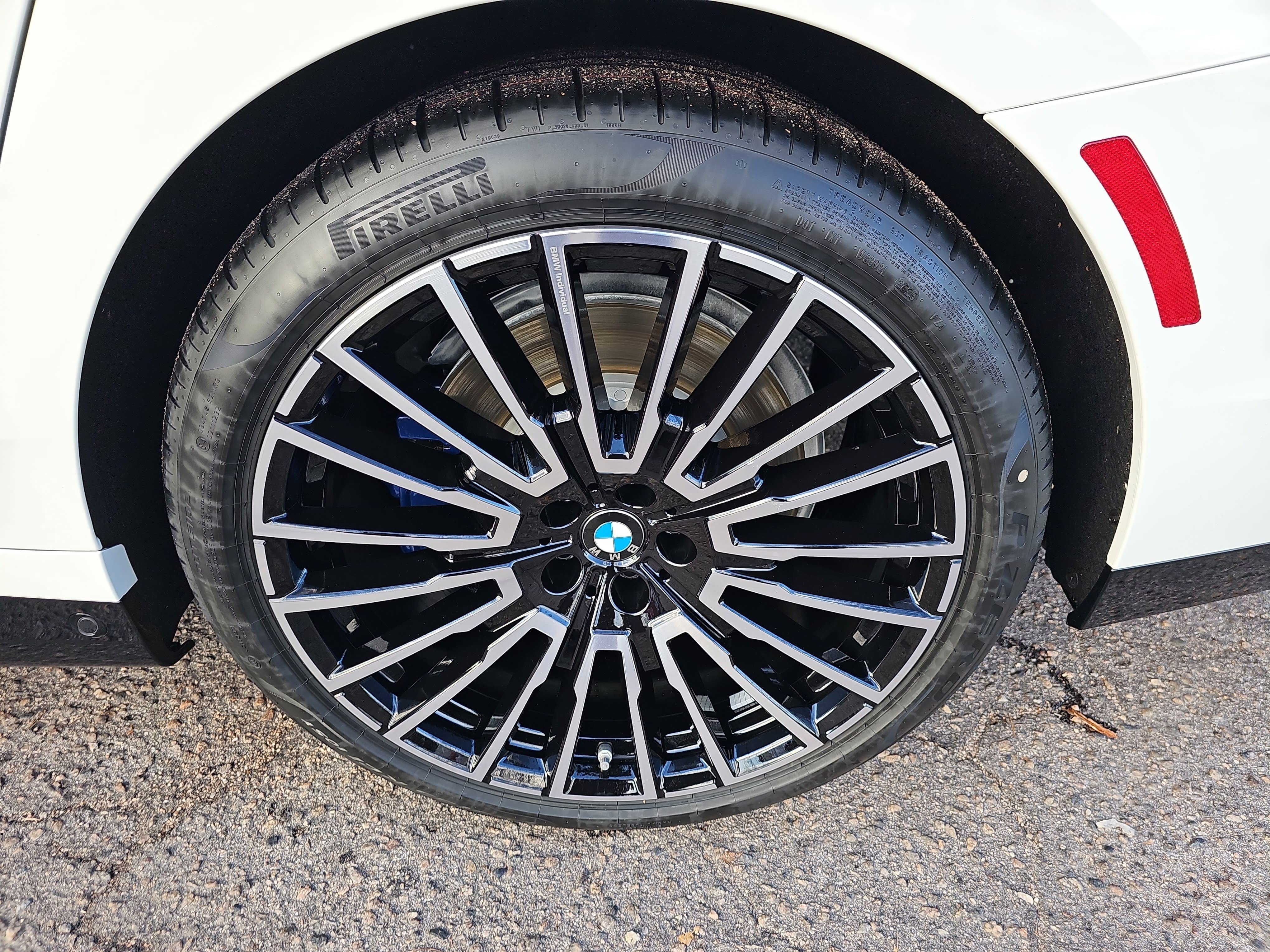 New 2026 BMW 740i xDrive w/ Executive Package image 35