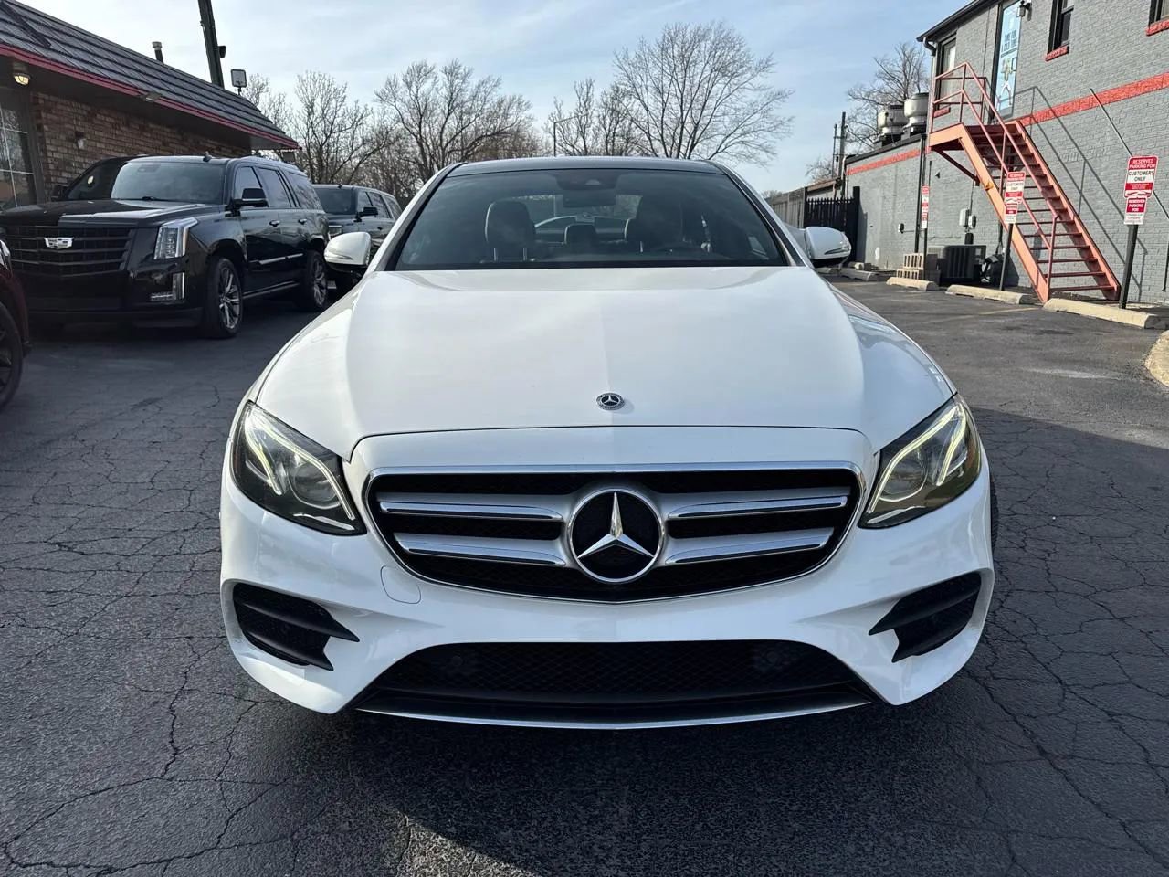 Used 2018 Mercedes-Benz E 300 image 2
