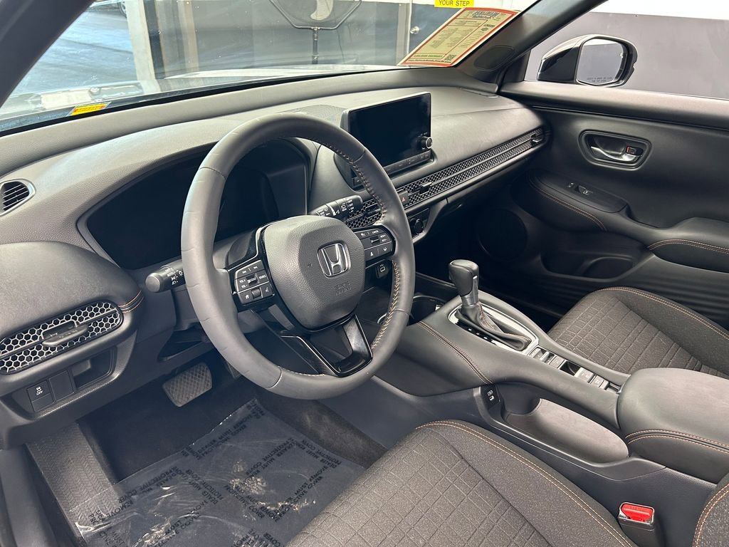 Used 2024 Honda HR-V Sport image 10