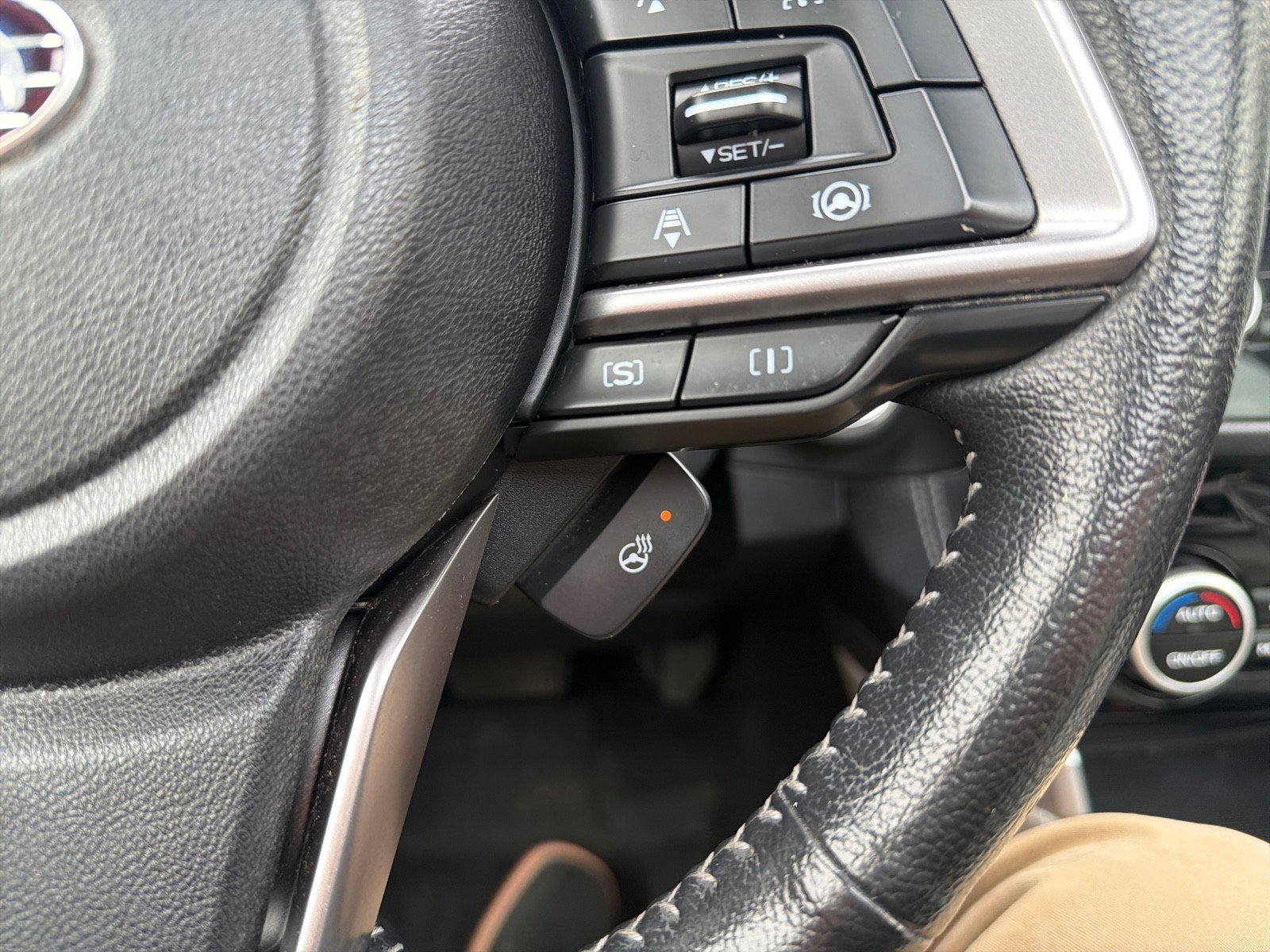 Used 2020 Subaru Forester Limited image 18