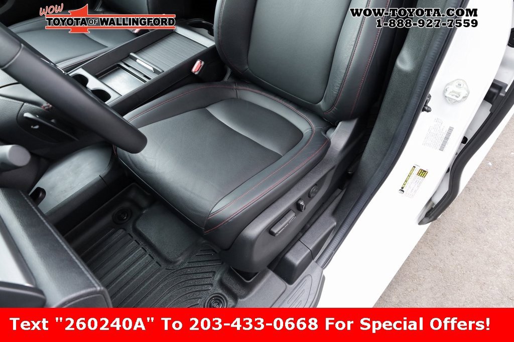 Used 2024 Honda Odyssey Sport image 21