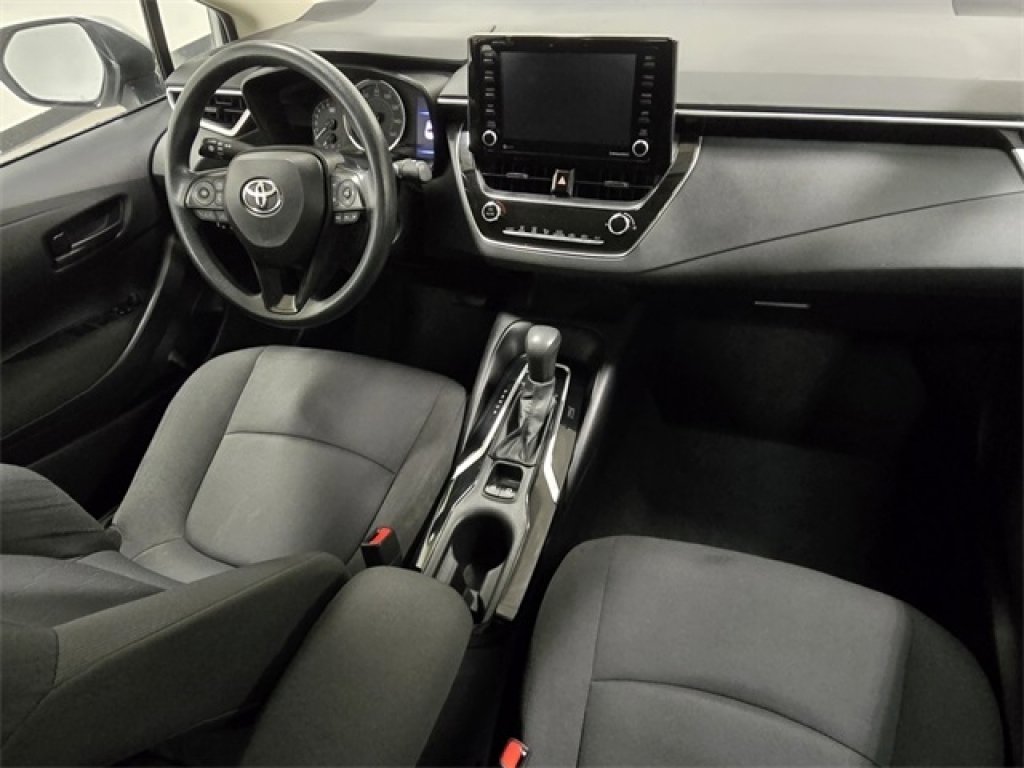 Used 2022 Toyota Corolla LE image 18