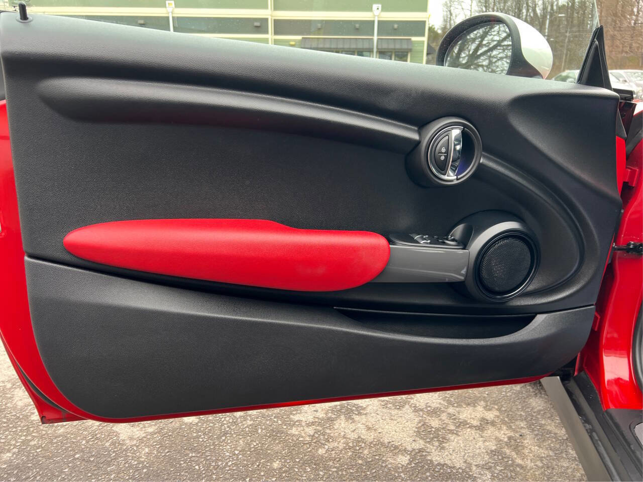 Used 2015 MINI Cooper 2-Door Hardtop image 18