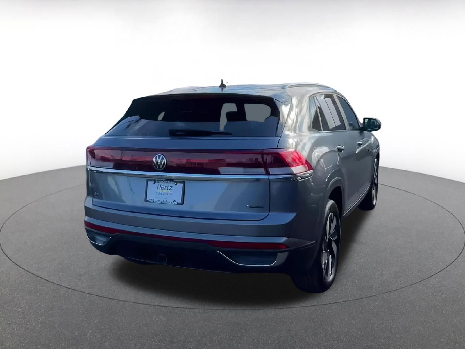 Used 2025 Volkswagen Atlas Cross Sport SE image 15