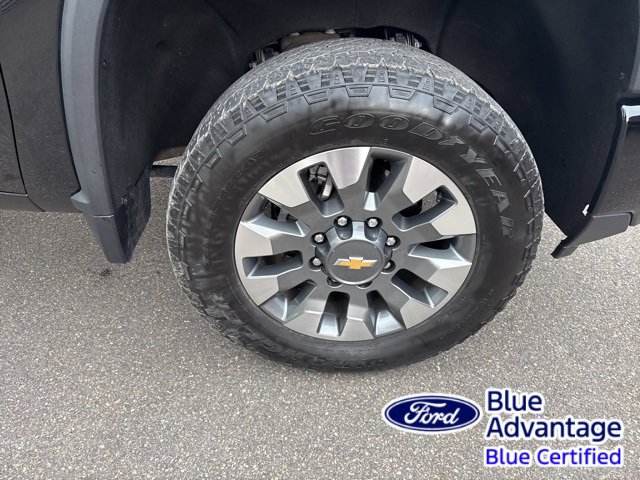 Used 2024 Chevrolet Silverado 2500 Custom w/ Custom Value Package image 15
