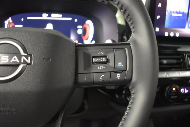New 2026 Nissan Pathfinder SL AWD/4WD image 17