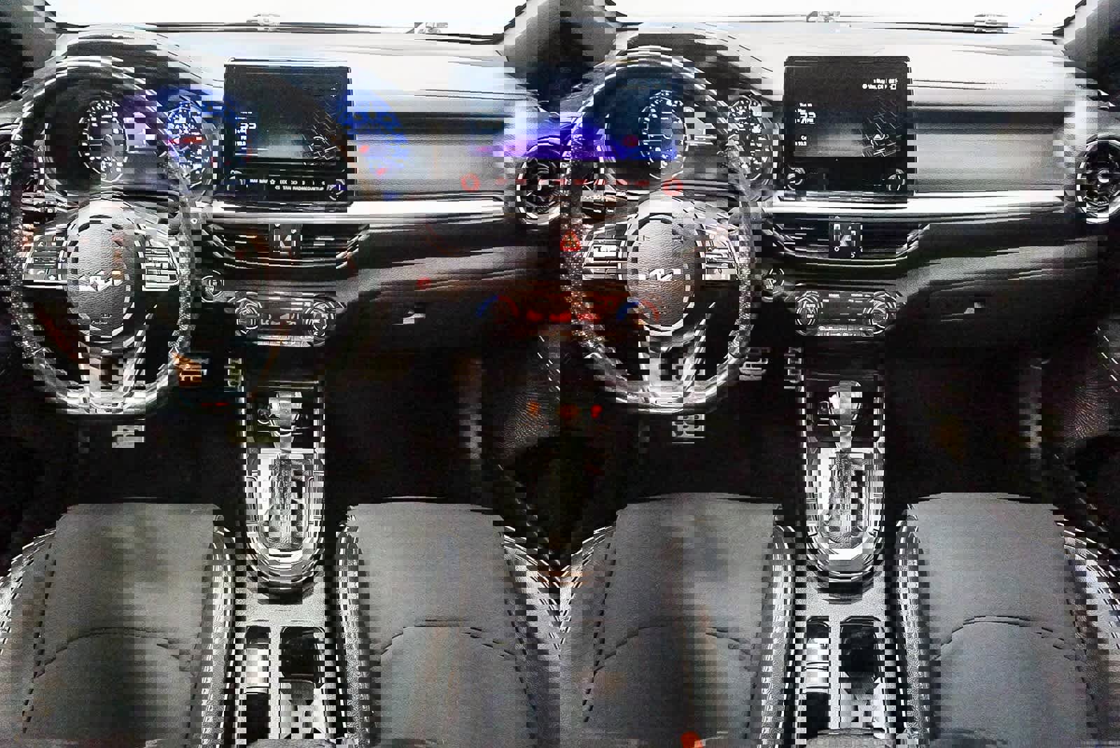 Used 2024 Kia Forte GT-Line image 13