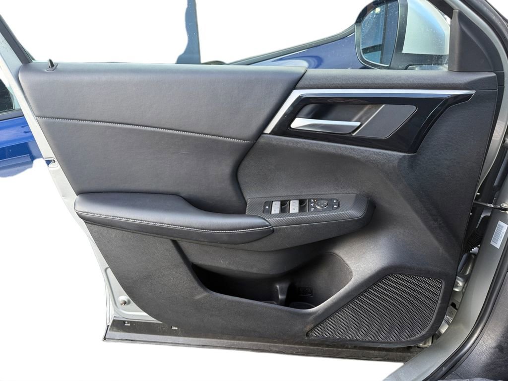 Used 2024 Mitsubishi Outlander SE image 17