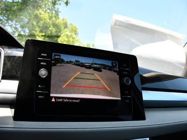 New 2026 Volkswagen Taos SE AWD/4WD image 13