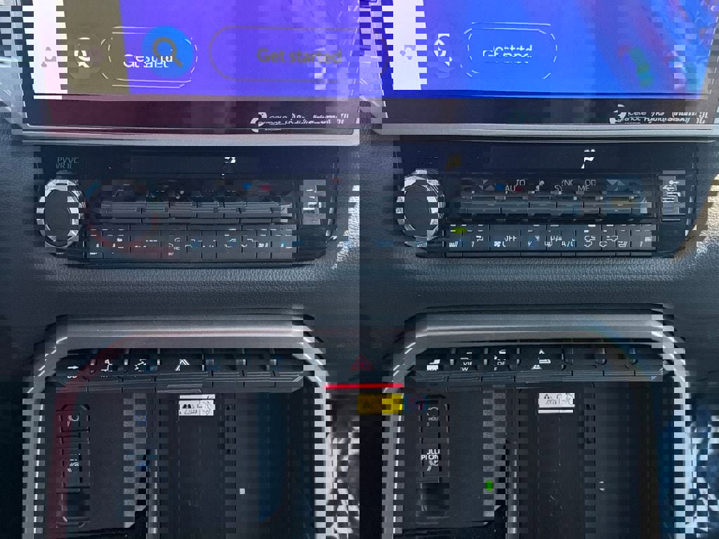 Used 2024 Toyota Tundra Limited image 28