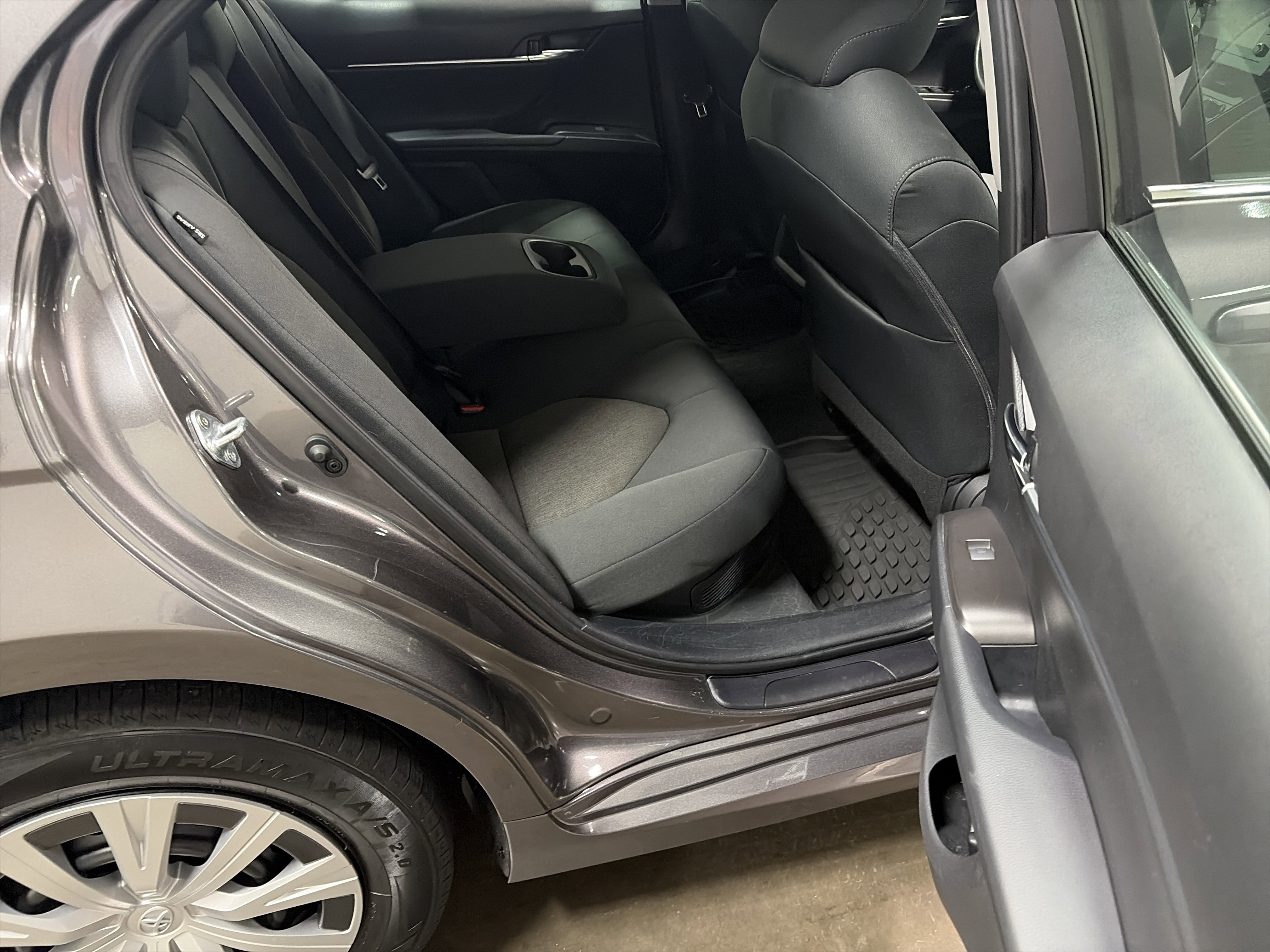 Used 2023 Toyota Camry LE image 28