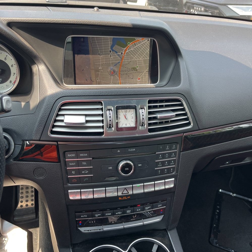 Used 2016 Mercedes-Benz E 400 Cabriolet image 9