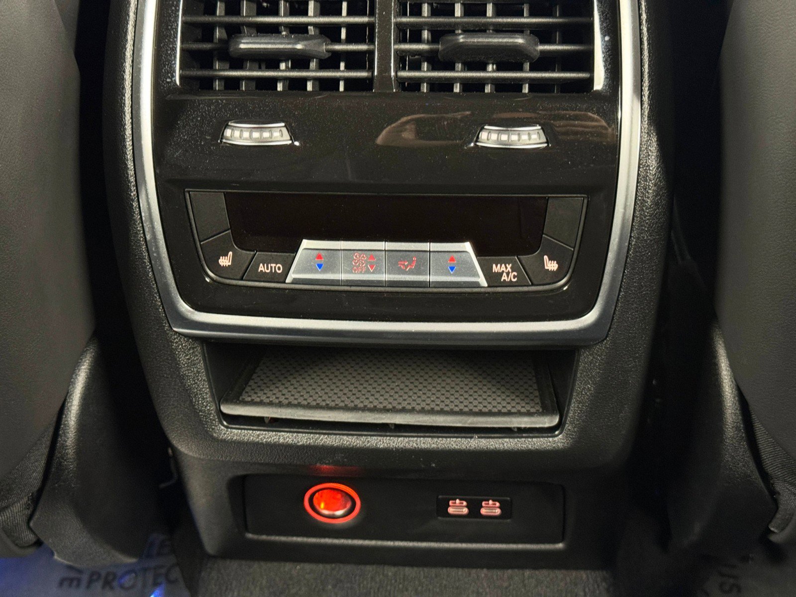 Used 2024 BMW XM AWD/4WD image 39