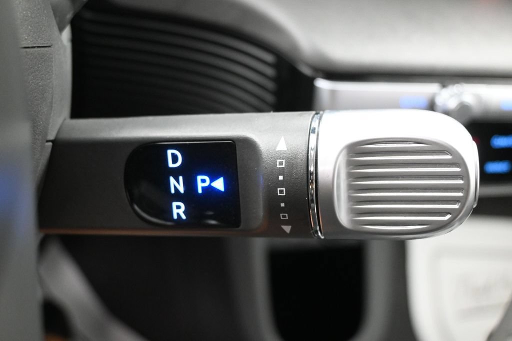 Used 2024 Hyundai Ioniq 5 SE RWD image 9