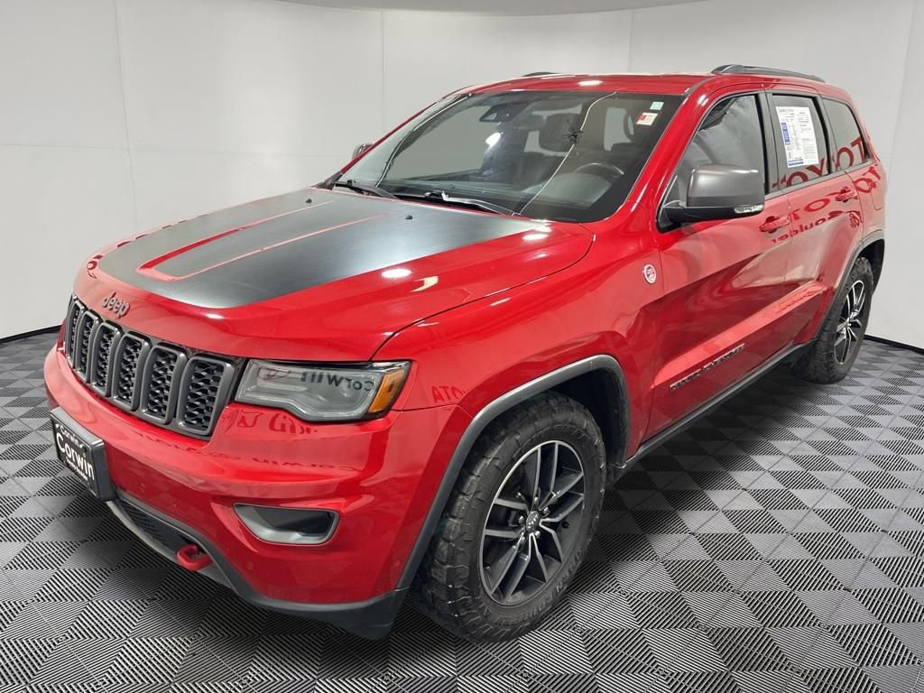 Used 2018 Jeep Grand Cherokee Trailhawk w/ Trailhawk Luxury Group AWD/4WD image 3