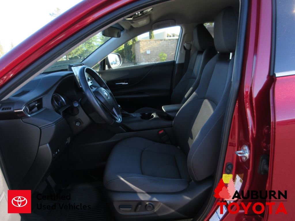 Certified 2022 Toyota Venza LE image 10