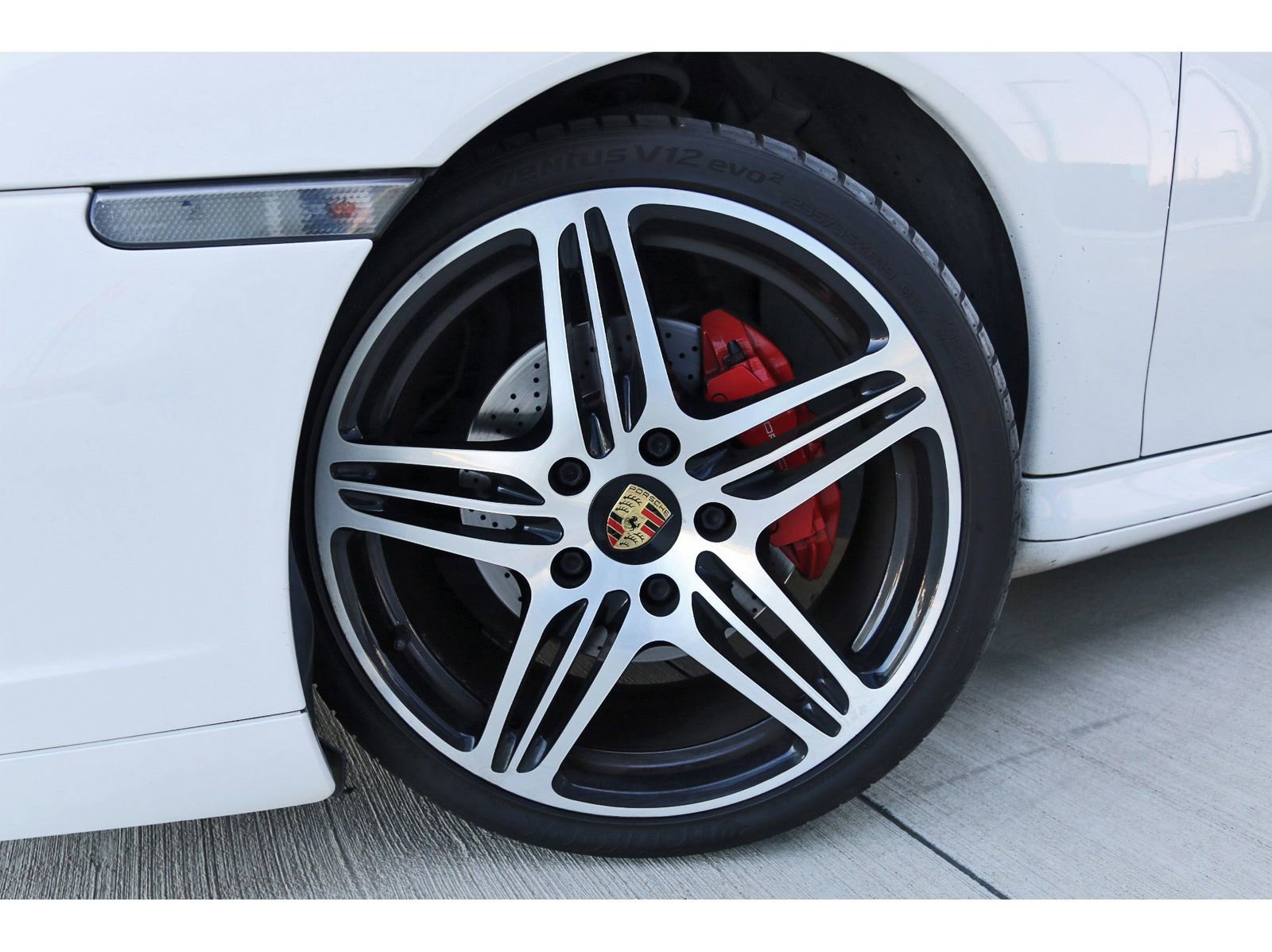 Used 2004 Porsche 911 Turbo image 29