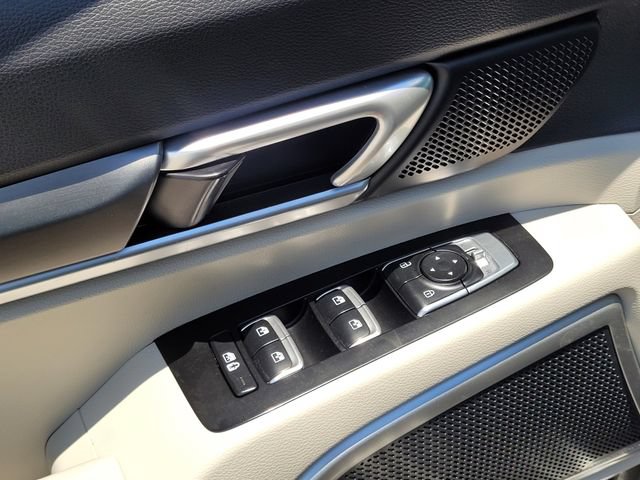 Used 2022 Kia Telluride S FWD image 25