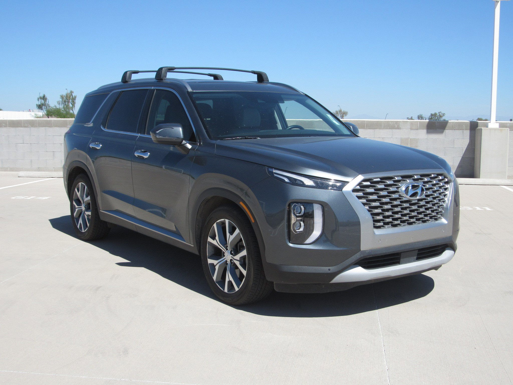 Used 2021 Hyundai Palisade SEL w/ Premium Package image 2