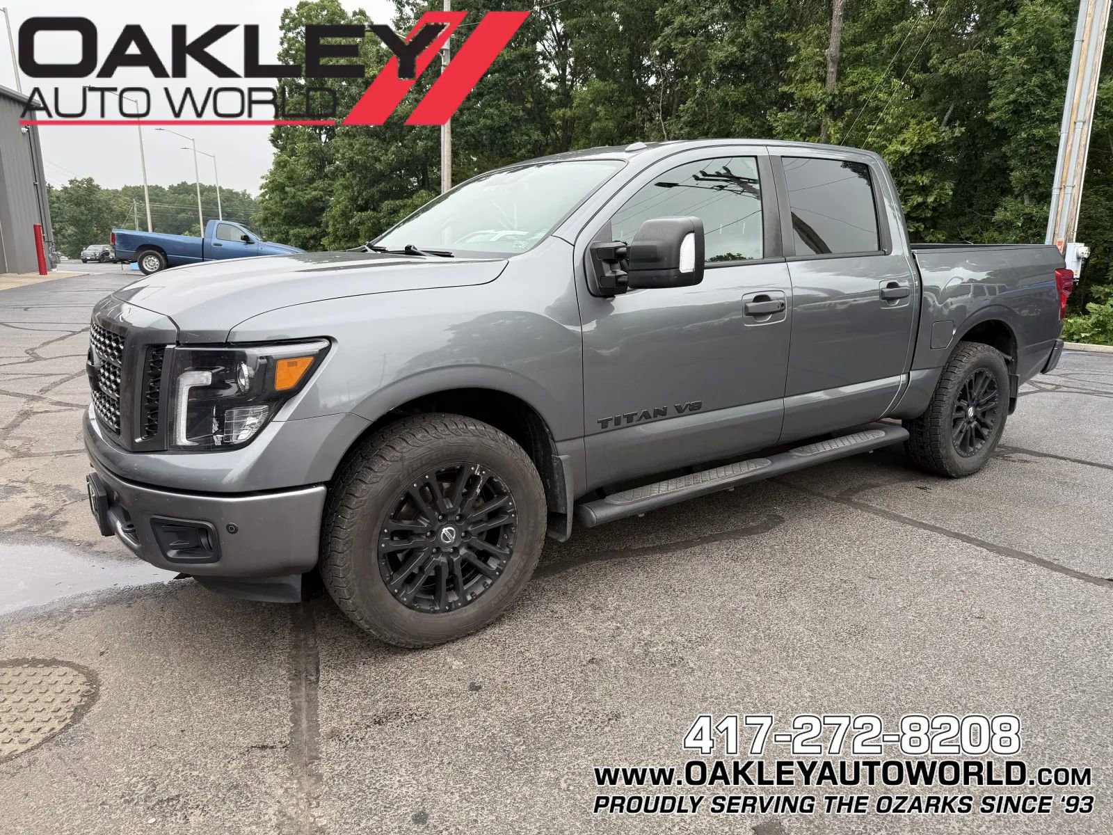 Used 2018 Nissan Titan SV AWD/4WD image 1