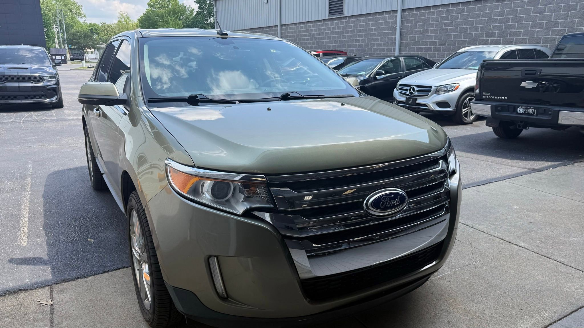 Used 2013 Ford Edge Limited w/ Driver Entry Pkg FWD image 8