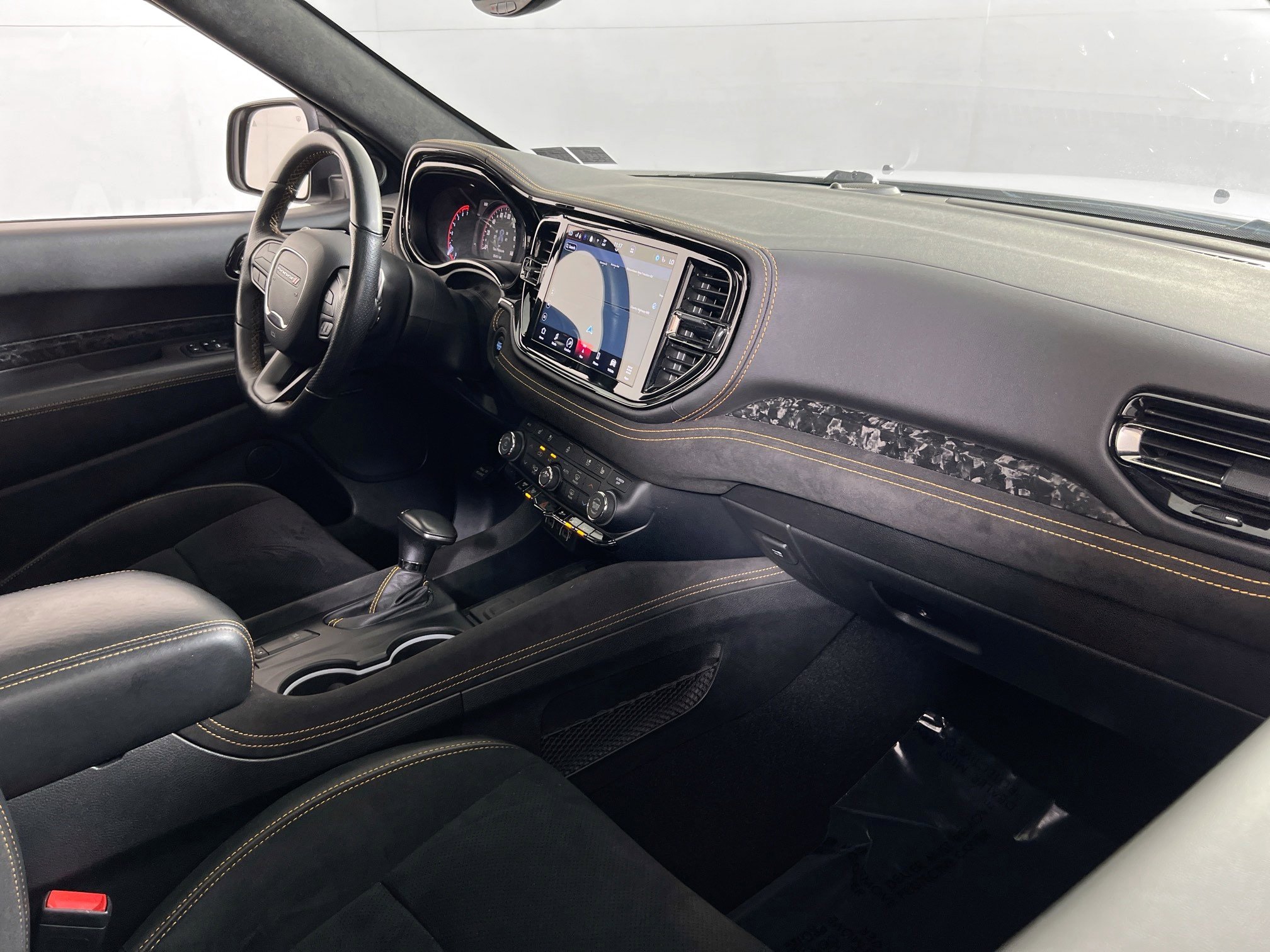 Used 2023 Dodge Durango R/T w/ Hemi Orange Plus Package image 28