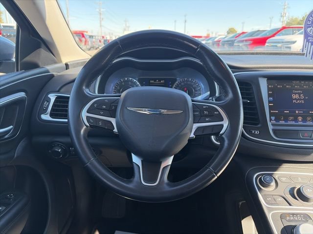 Used 2017 Chrysler 200 Limited Platinum FWD image 15