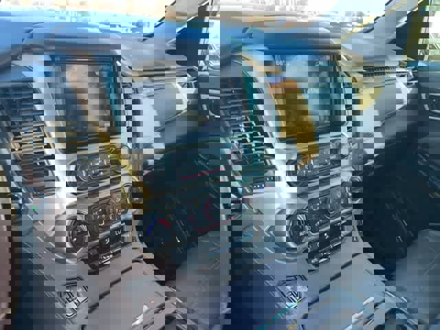 Used 2016 GMC Yukon XL Denali w/ Open Road Package image 24