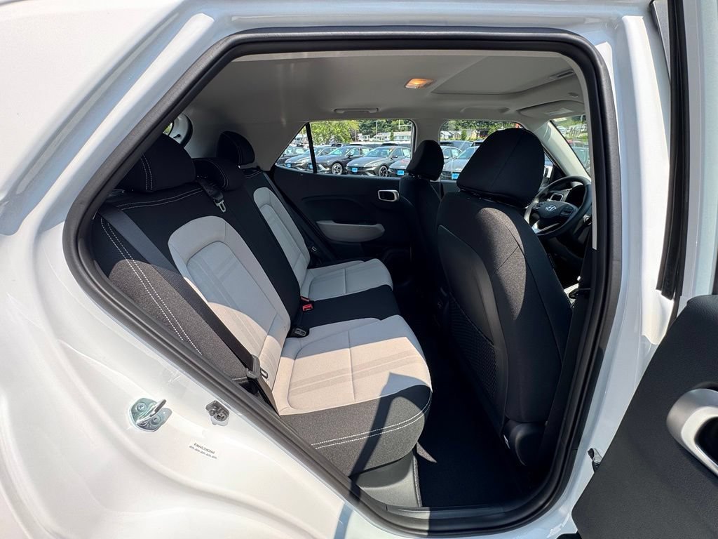 Certified 2026 Hyundai Venue SEL FWD image 22