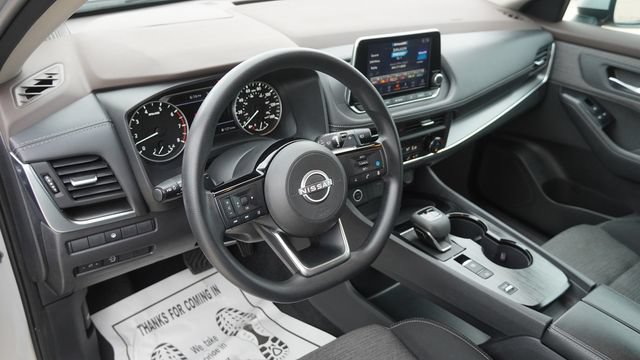 Used 2023 Nissan Rogue SV FWD image 18