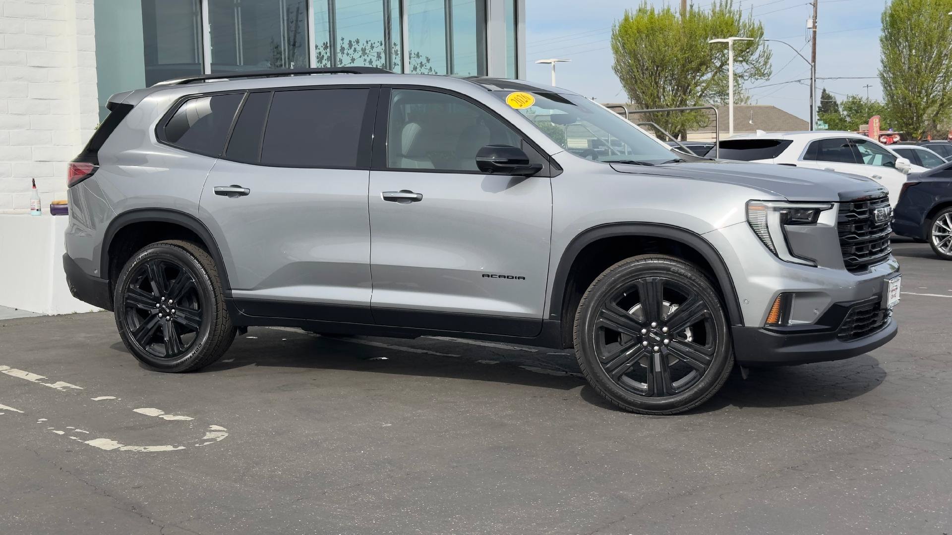 New 2026 GMC Acadia Elevation w/ Super Cruise Package AWD/4WD image 3