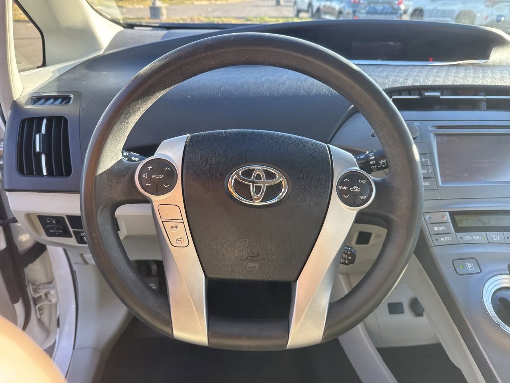 Used 2014 Toyota Prius Two image 29