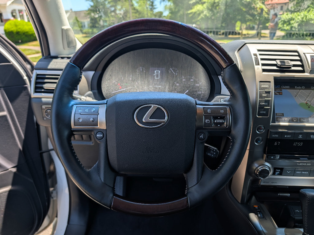 Used 2019 Lexus GX 460 Premium AWD/4WD image 23