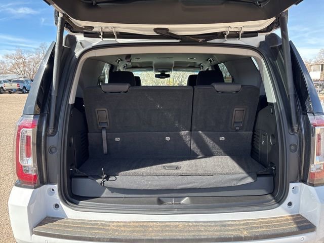 Used 2016 GMC Yukon SLE w/ HD Trailering Package image 12
