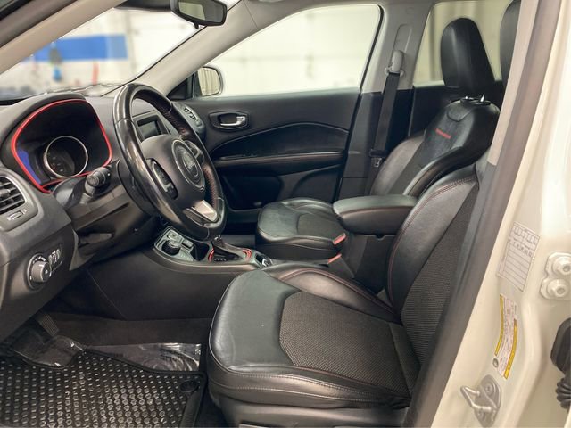 Used 2020 Jeep Compass Trailhawk image 9