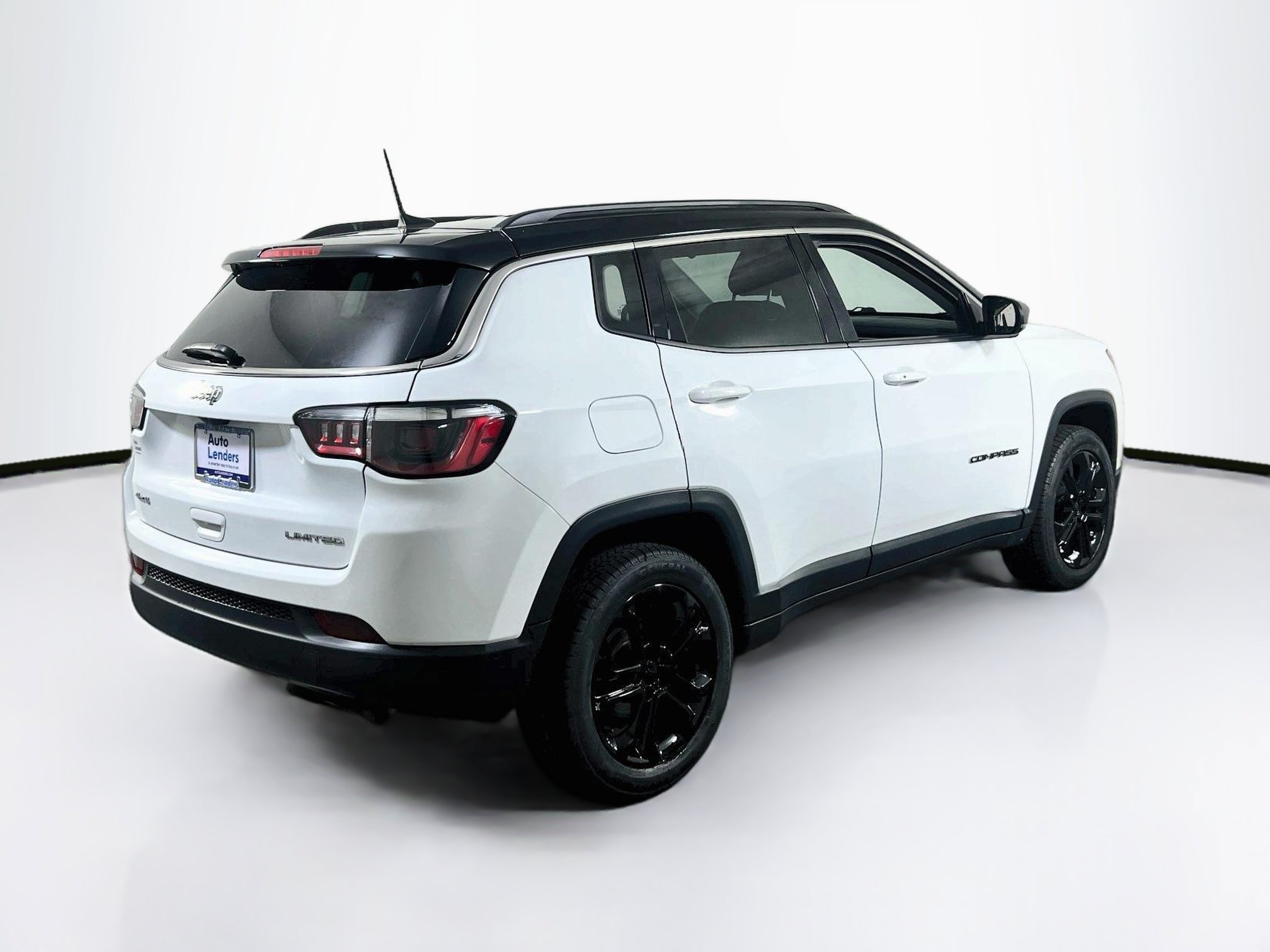Used 2022 Jeep Compass Limited AWD/4WD image 5