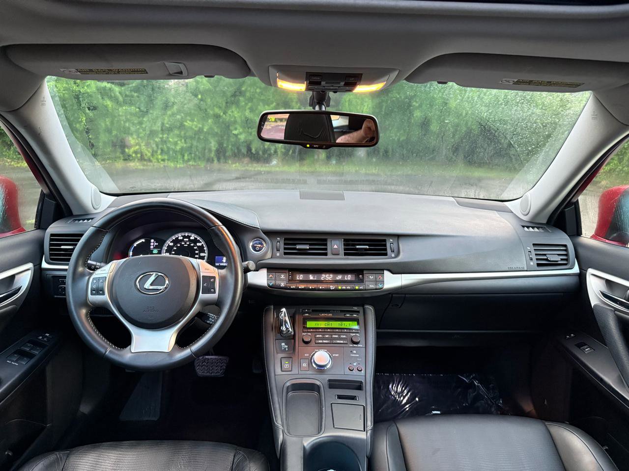 Used 2011 Lexus CT 200h Premium w/ Premium Audio Pkg FWD image 25