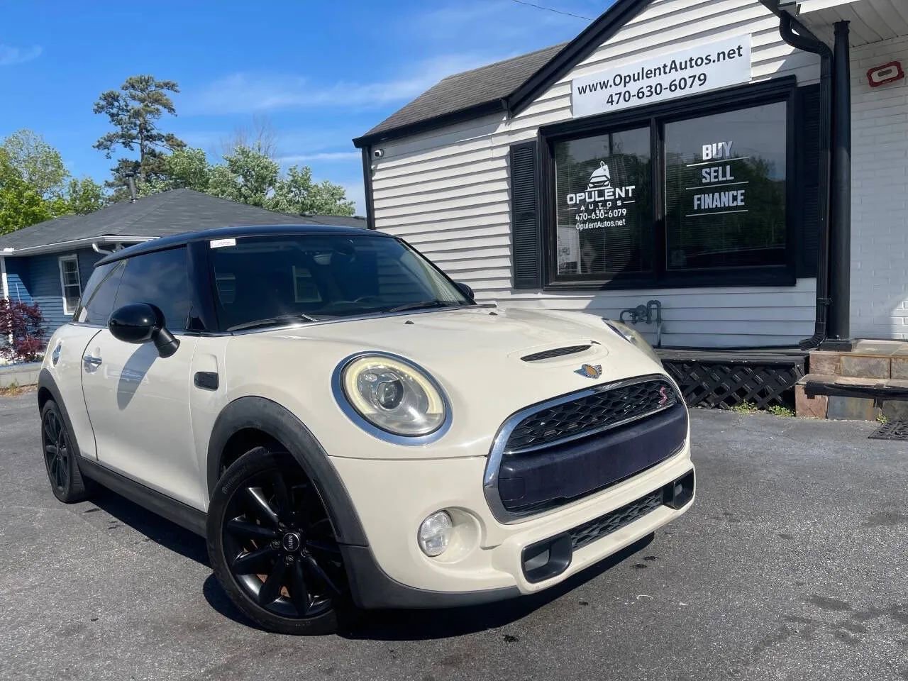 Used 2017 MINI Cooper S FWD image 1