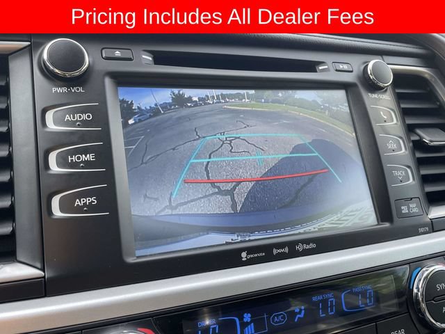 Used 2017 Toyota Highlander XLE FWD image 38