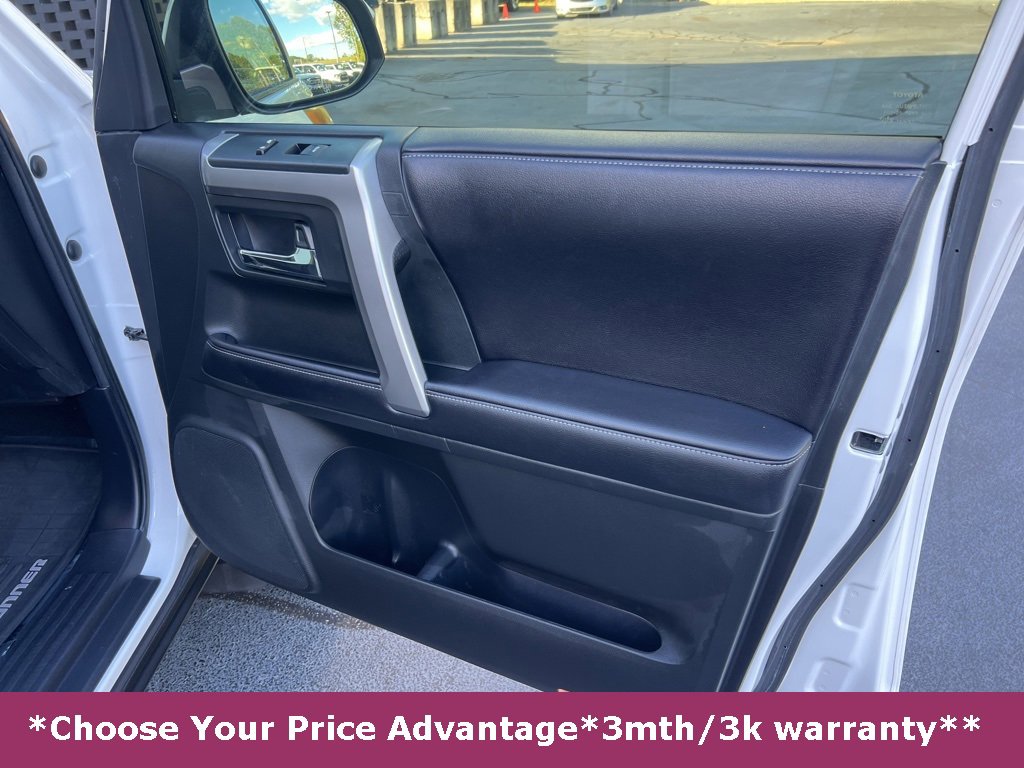 Used 2016 Toyota 4Runner SR5 Premium image 25