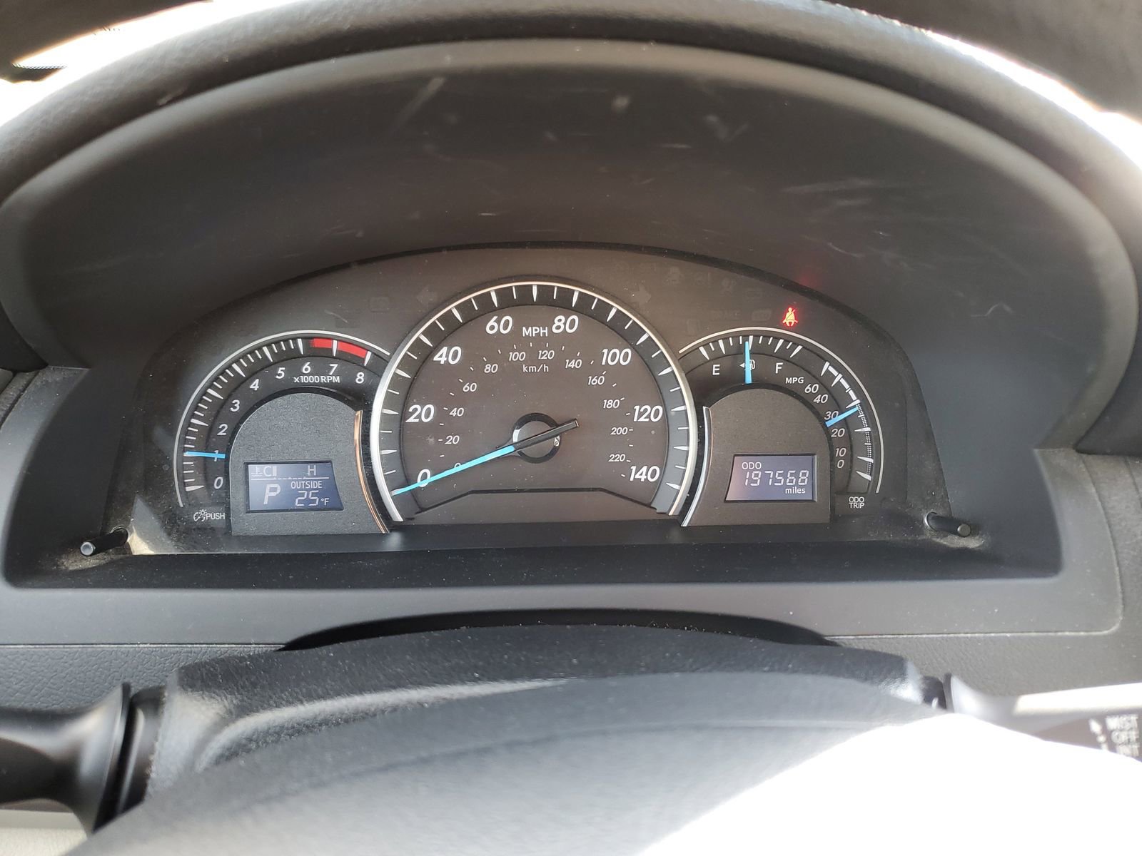 Used 2012 Toyota Camry LE image 24