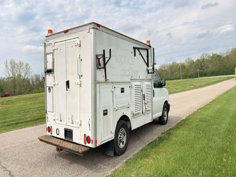 Used 2012 Chevrolet Express 3500 RWD image 4