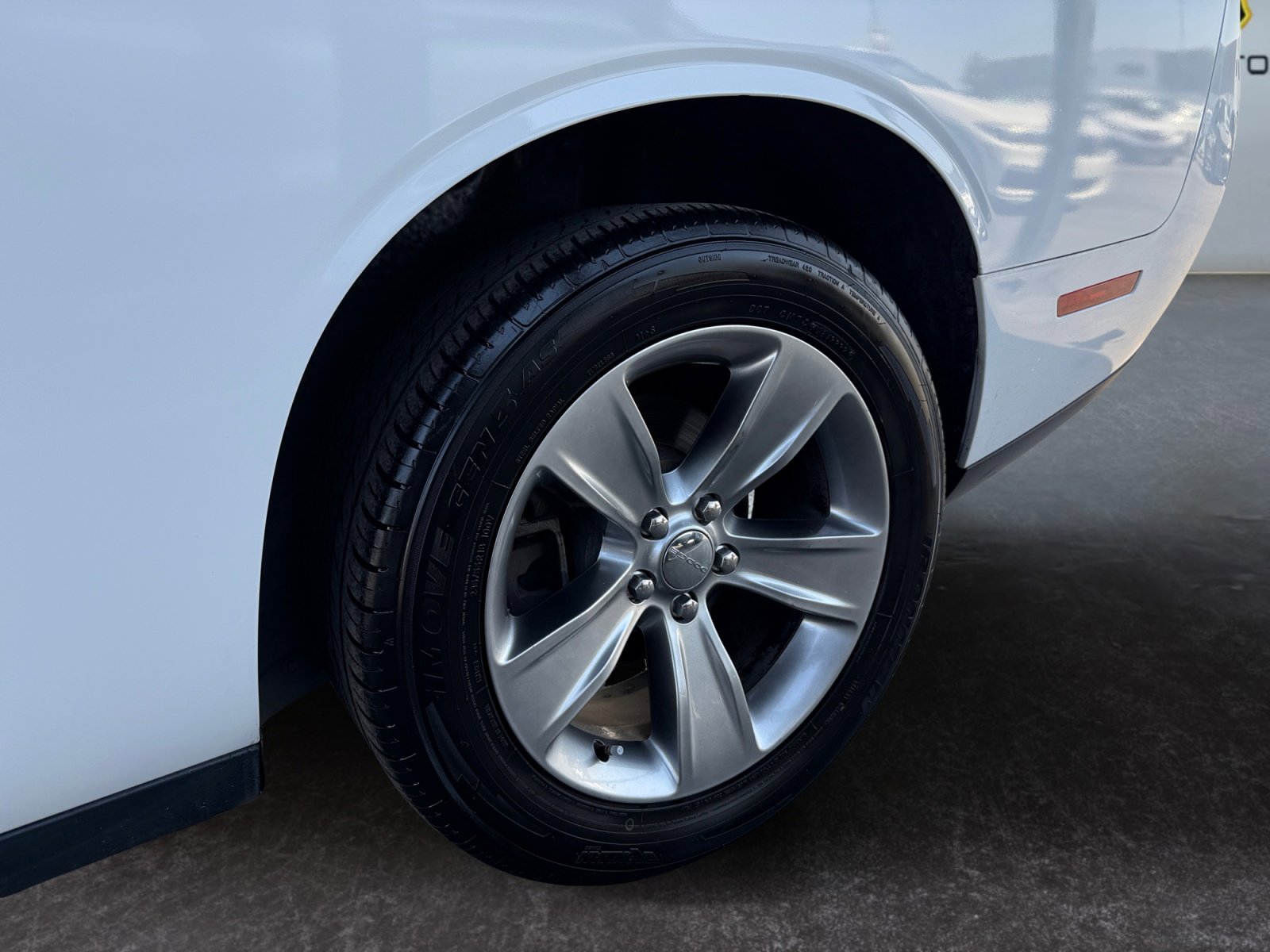 Used 2019 Dodge Challenger SXT image 14