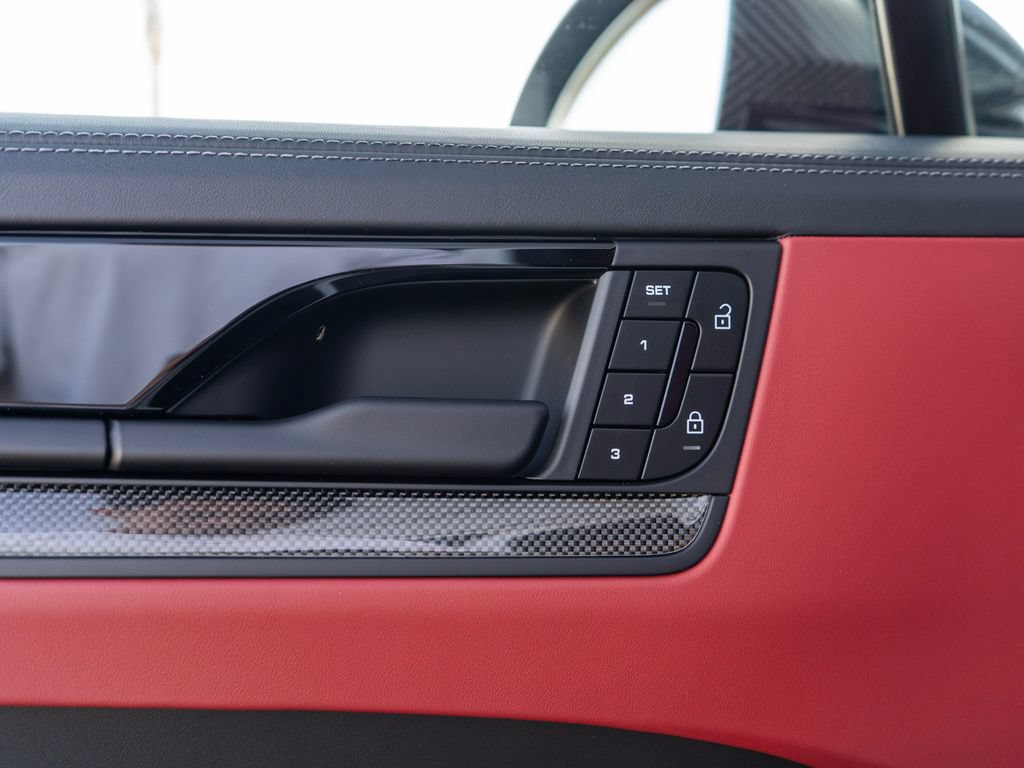 New 2026 Porsche Cayenne Turbo GT AWD/4WD image 30