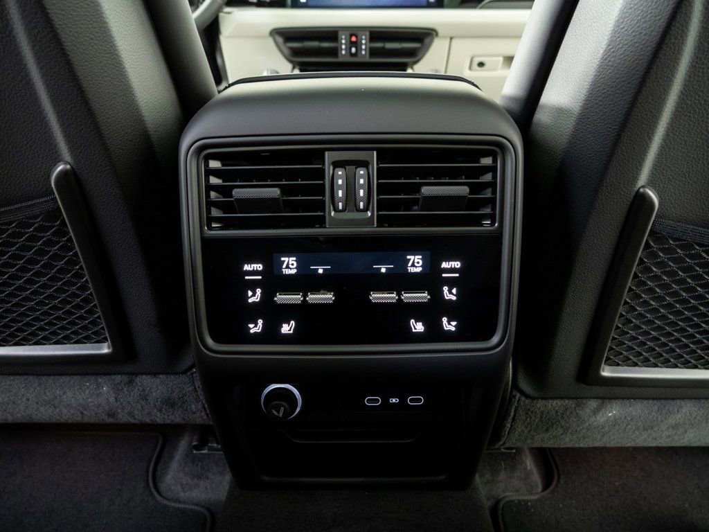 New 2026 Porsche Cayenne Coupe image 21